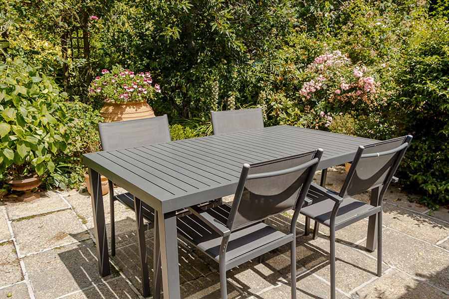 Trädgårdsmöbler av aluminium