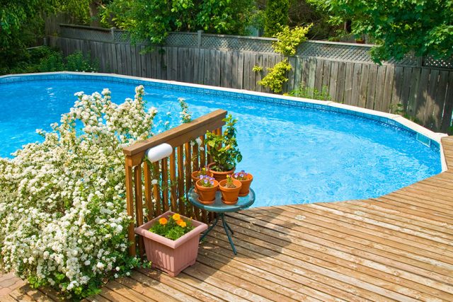 ovanmarkspool.jpg