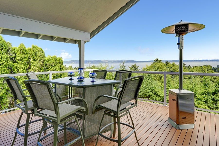 Terrassvärmare på terrass